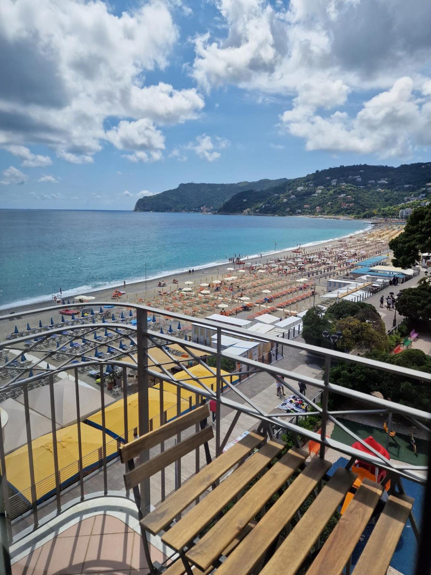 Hotel Miramare Spotorno Exterior photo
